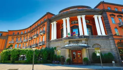 گراند هتل ارمنستان (Grand Hotel Armenia)