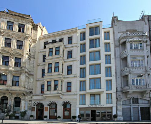 GRAND DE PERA