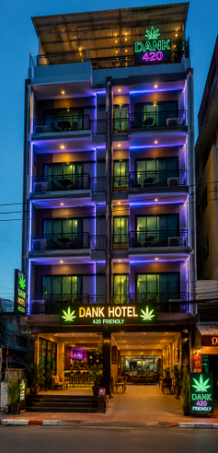DANK HOTEL 420 Friendly